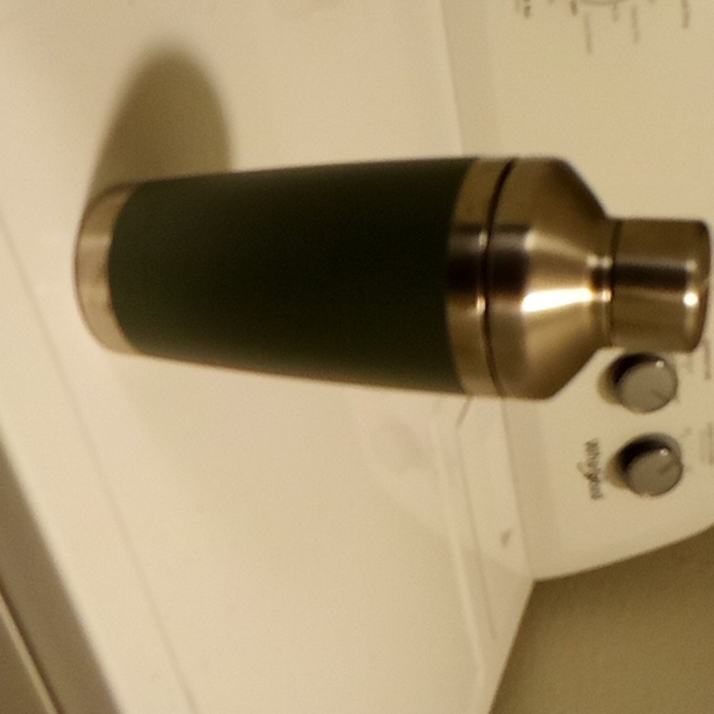 Cocktail shaker